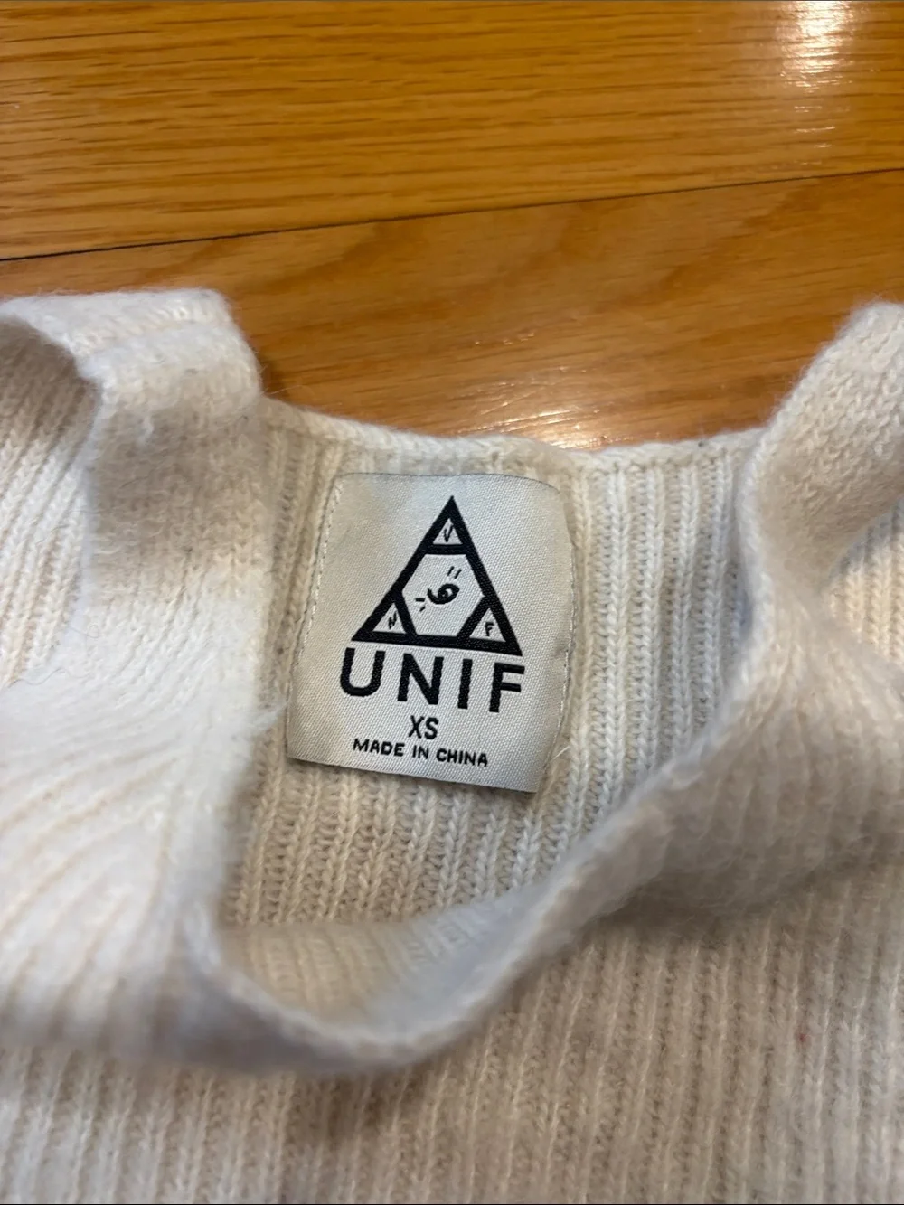 UNIF Cream Ribbed Knit Tank - Picture 4 of 4